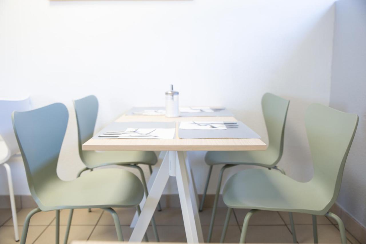 Comfort Aparthotel Besancon Hauts Du Chazal Bagian luar foto