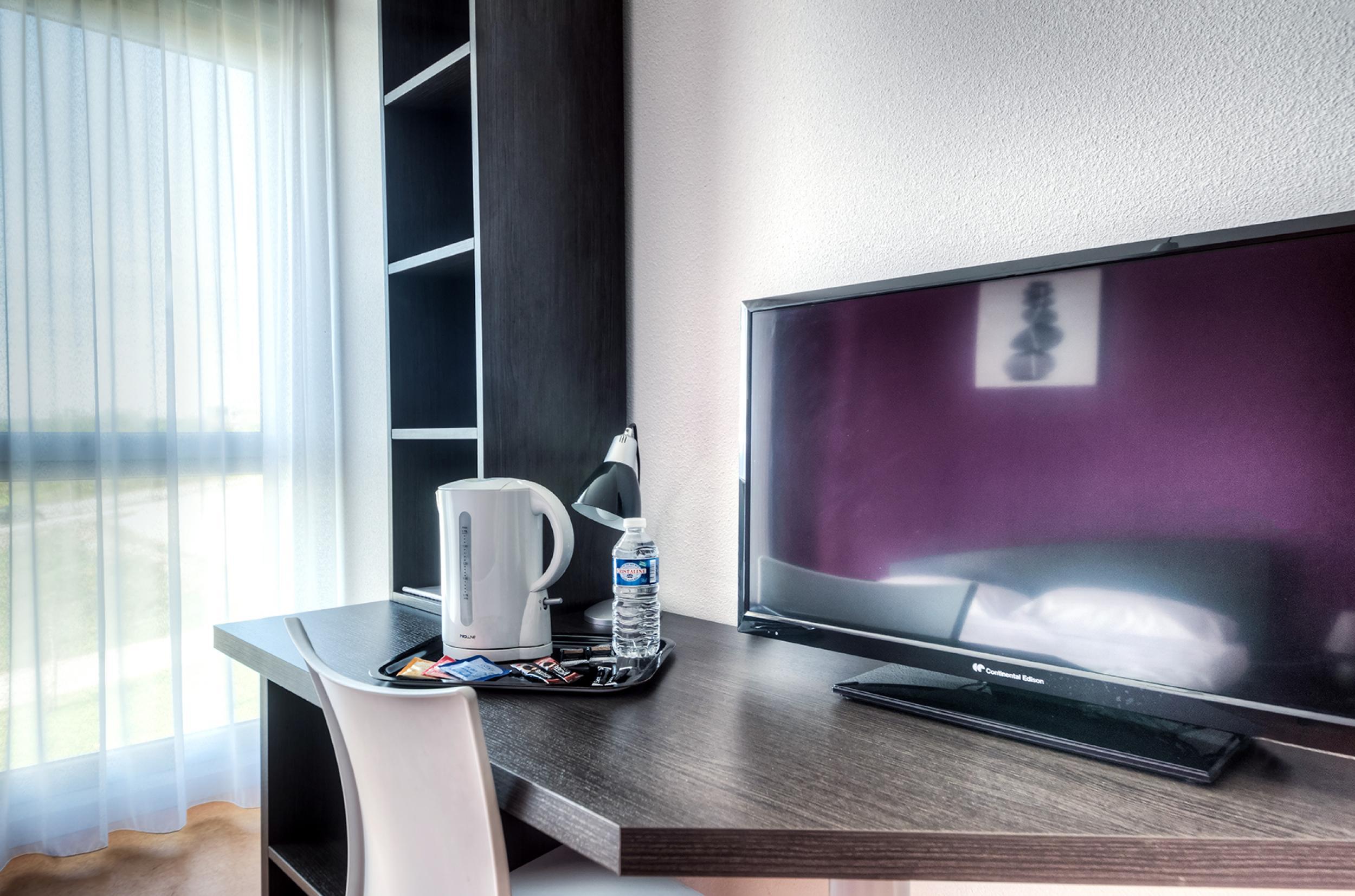 Comfort Aparthotel Besancon Hauts Du Chazal Bagian luar foto