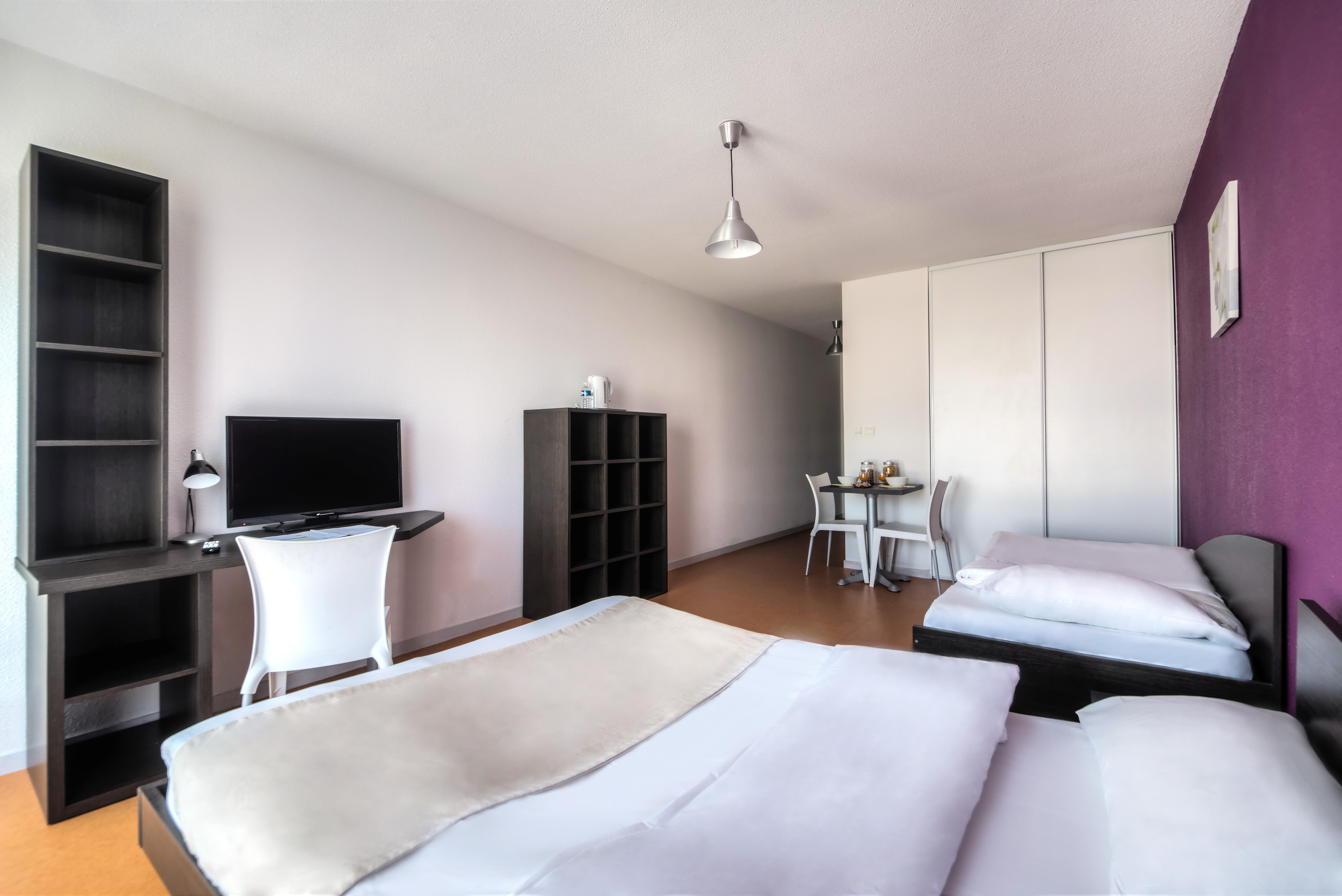 Comfort Aparthotel Besancon Hauts Du Chazal Bagian luar foto