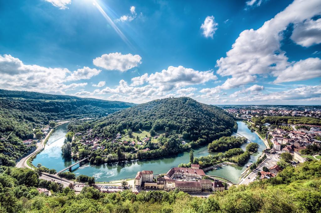 Comfort Aparthotel Besancon Hauts Du Chazal Bagian luar foto